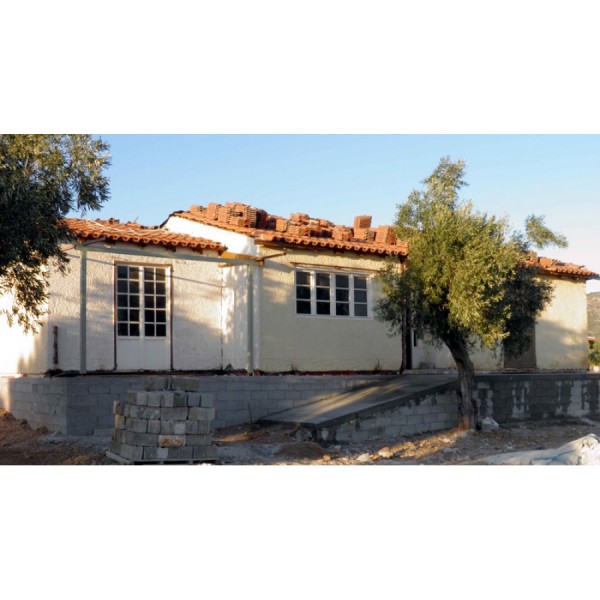 RENOVATION OF PREFABRICATED HOUSE IN MEGARA
